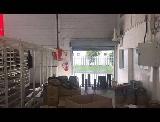 820M² WAREHOUSE TO LET IN EPPING INDUSTRIAL